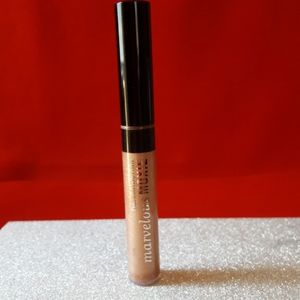 Marvelous Moxie Rule Breaker lip gloss